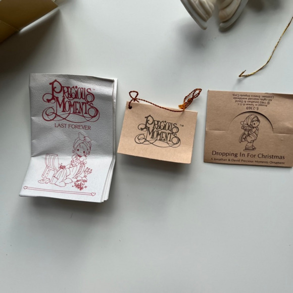 Precious Moments Dropping in for Christmas Ornament 1982 Vintage E-2369 - Picture 12 of 12